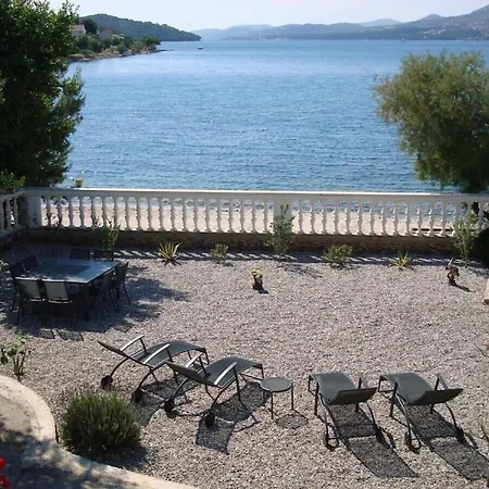 Kairos Villa